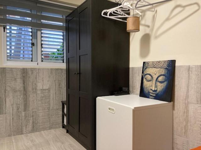 Windy Apartment Салоу Екстериор снимка